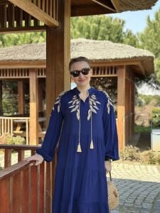 Nakışlı kat kat viskon elbise laci