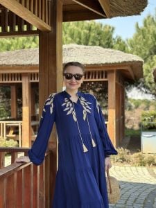Nakışlı kat kat viskon elbise laci