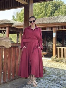 Kemerli tensel gömlek elbise bordo