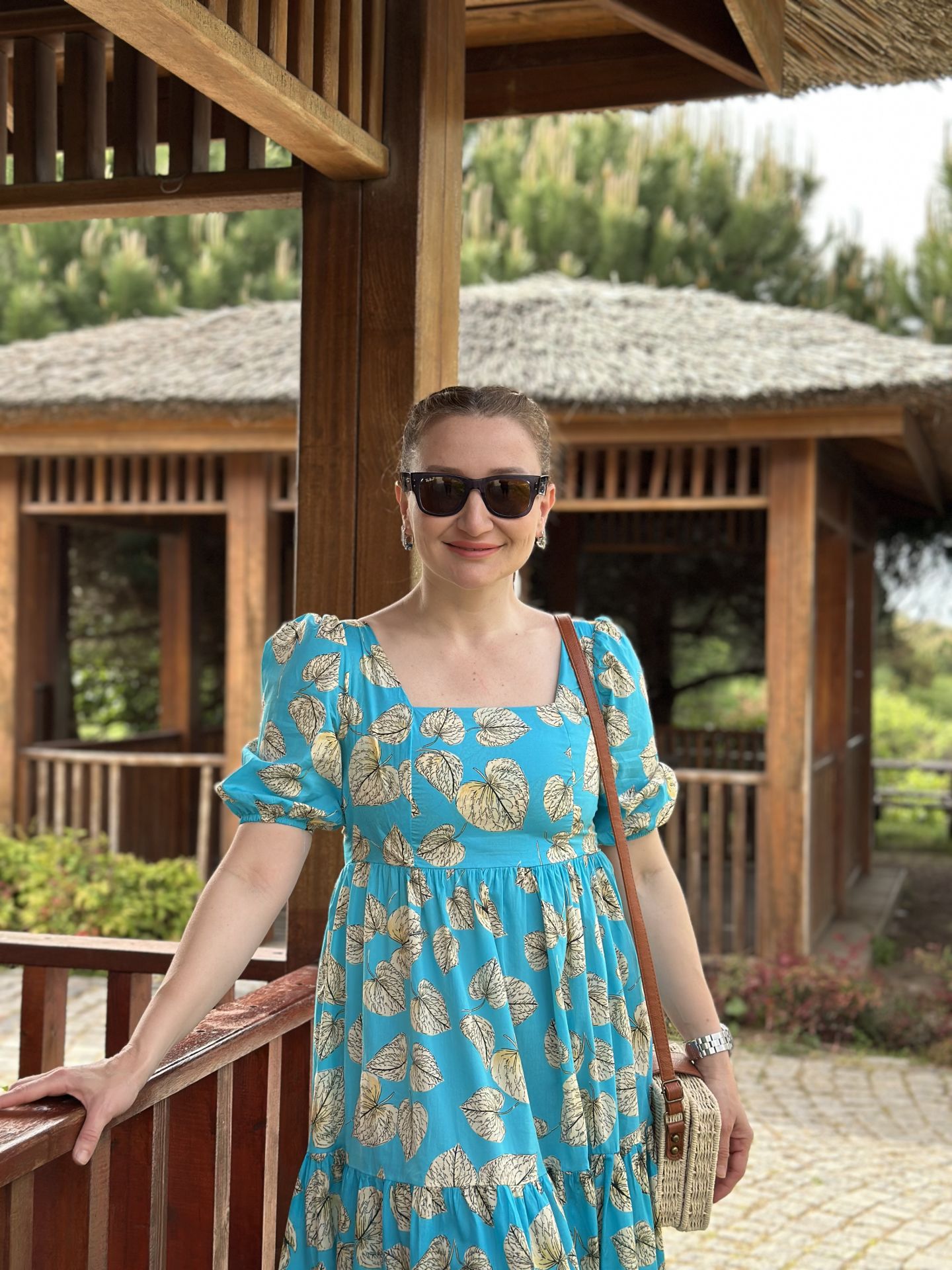 Mavi poplin kare yaka yaprak elbise