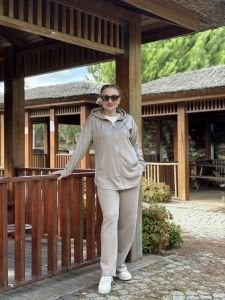 2263 Oysho takım fermuarlı taş