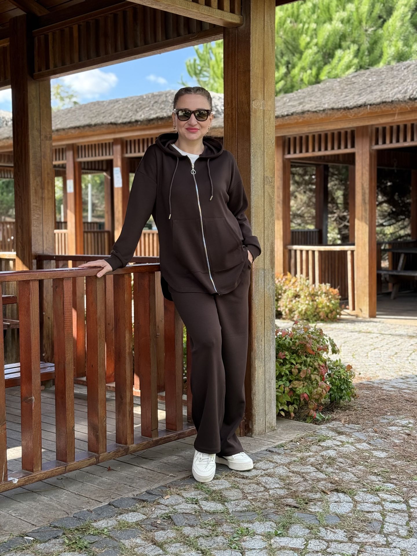 2263 Oysho takım fermuarlı Kahve