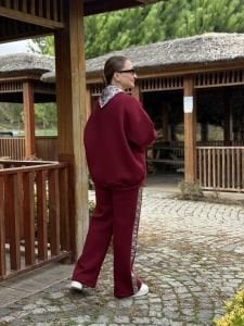 Yaka Fularlı Eşofman Takımı Bordo