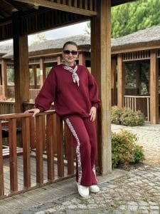 Yaka Fularlı Eşofman Takımı Bordo