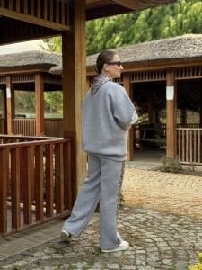 Yaka Fularlı Eşofman Takımı Gri