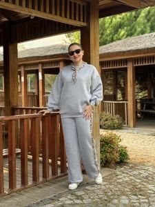 Yaka Fularlı Eşofman Takımı Gri