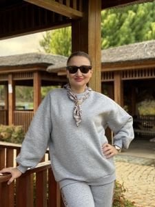 Yaka Fularlı Eşofman Takımı Gri