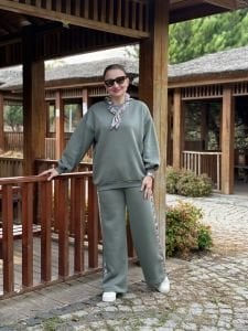 Yaka Fularlı Eşofman Takımı Çağla