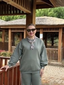 Yaka Fularlı Eşofman Takımı Çağla