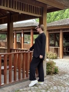 Ayışığı Oysho takım Siyah