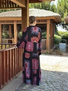 Desenli siyah viskon katleya elbise