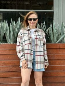 Bej-bordo çizgili oduncu ceket