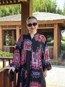 Desenli siyah viskon katleya elbise
