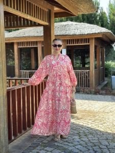 Pembe Nora modal tensel katleya