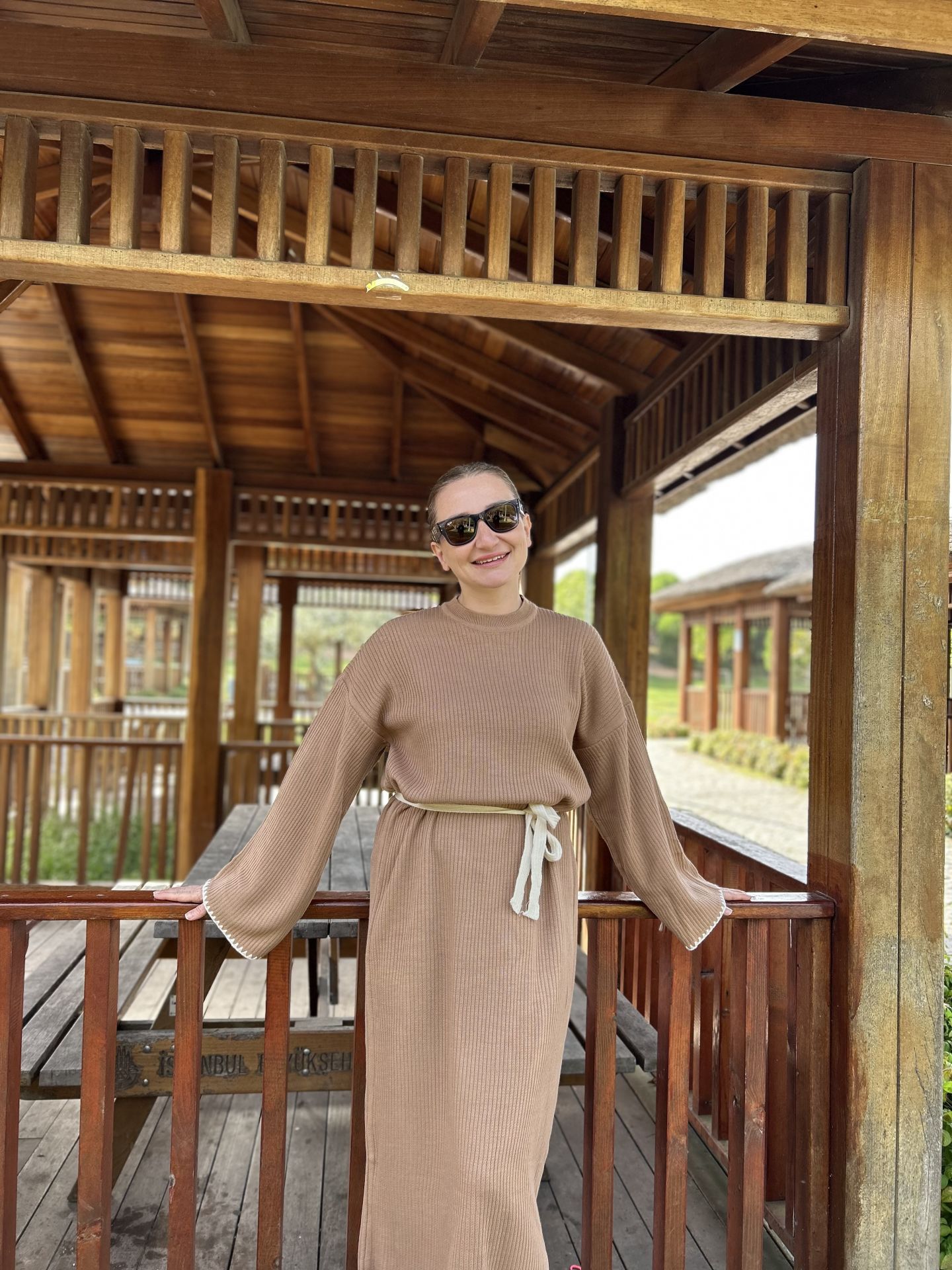 Kuşaklı Triko Elbise CAMEL