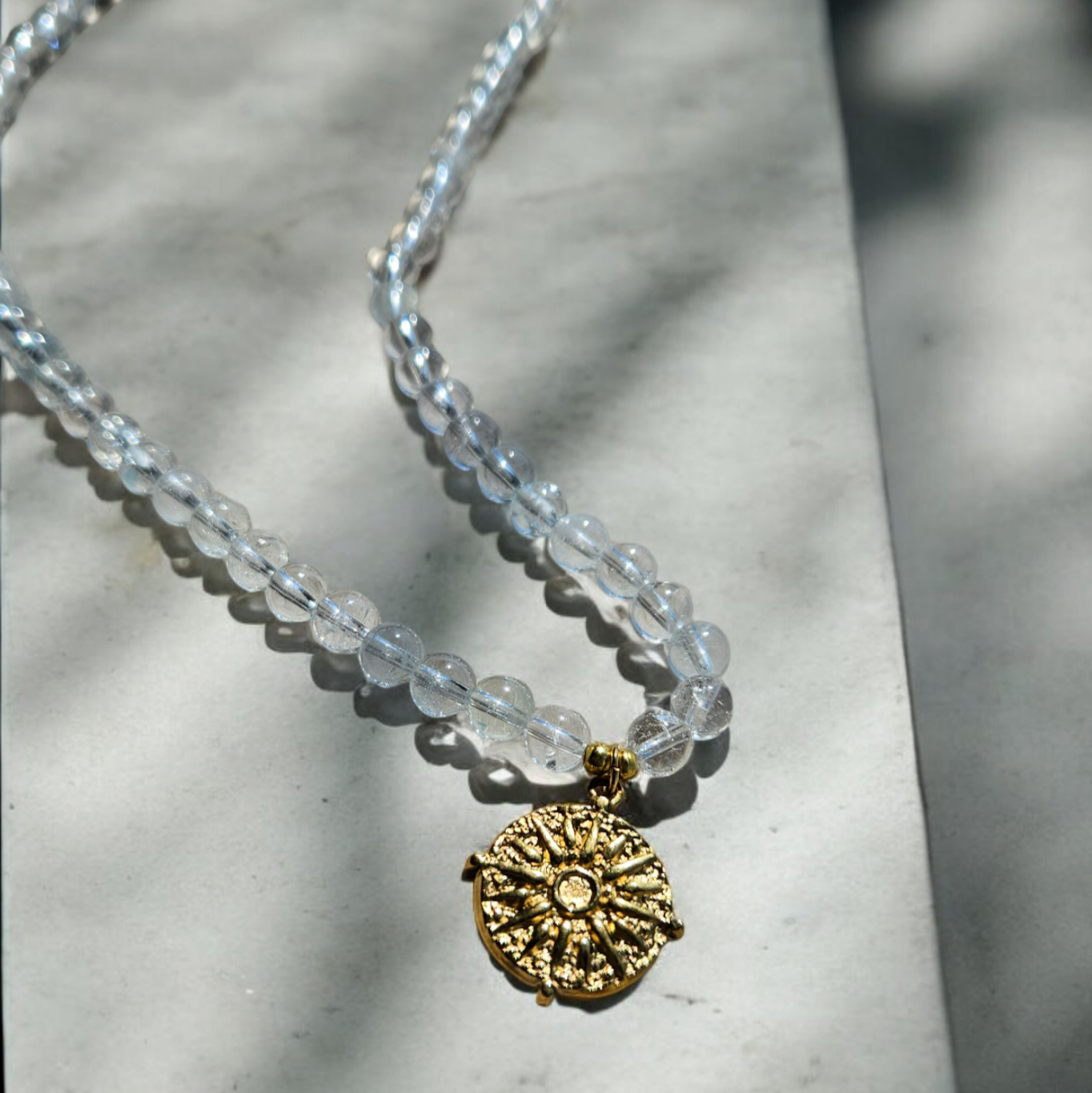 Luna Topaz Kolye