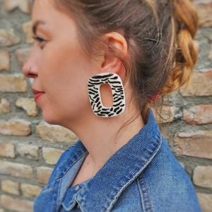 Zebra Kare Küpe