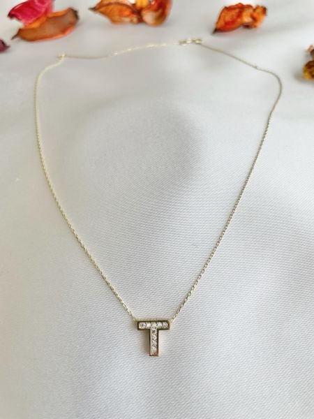 Taşlı T Harf Kolye