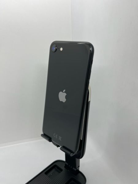 iPhone SE 2020 64 GB Siyah B Sınıfı (Yenilenmiş)