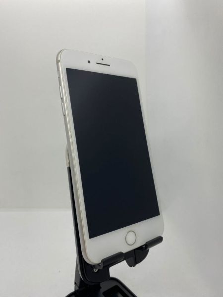 iPhone 8 Plus 64 GB Beyaz B Sınıfı (Yenilenmiş)