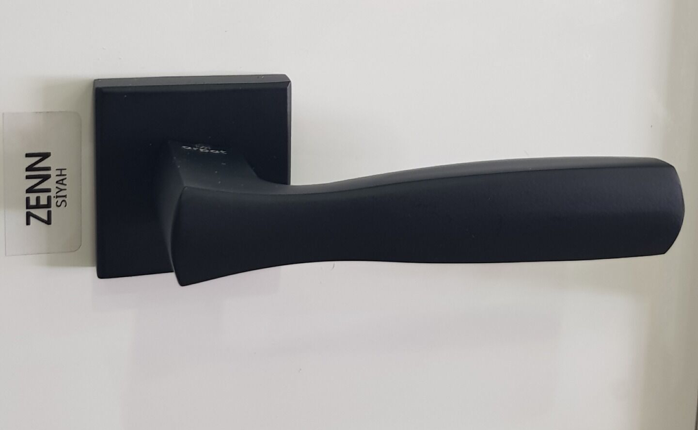 ARPAT ZENN MAT SİYAH İTALYAN KARE ROZETLİ ALÜMİNYUM WC KAPI KOLU TAKIM