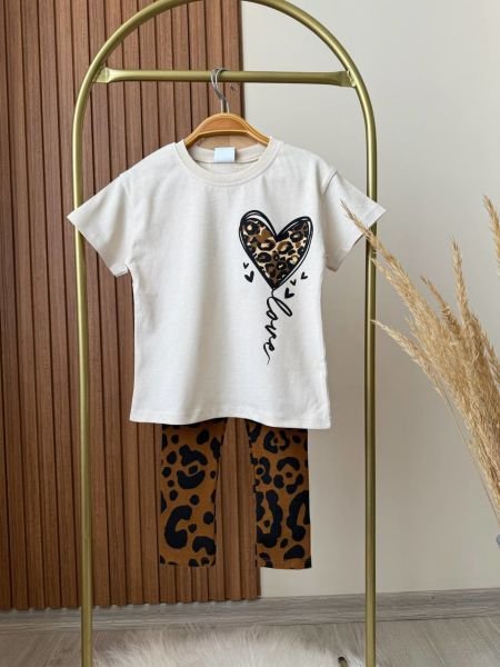 Leoparlı kalp detaylı takım