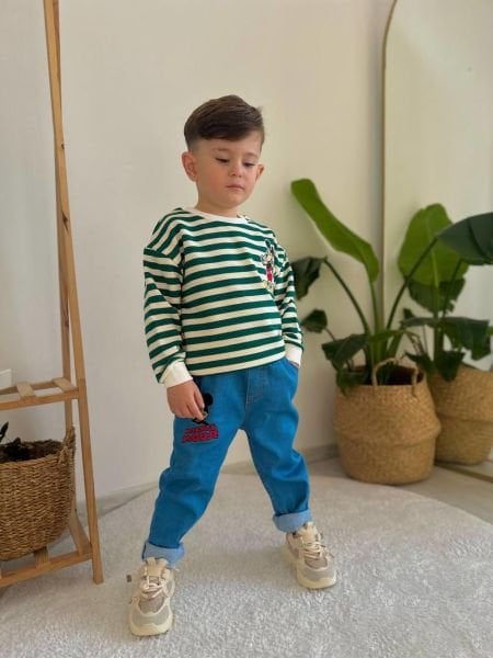 Mickey detaylı çizgili takım