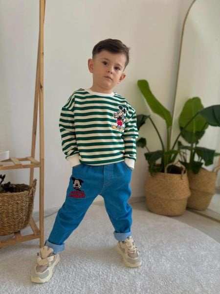 Mickey detaylı çizgili takım
