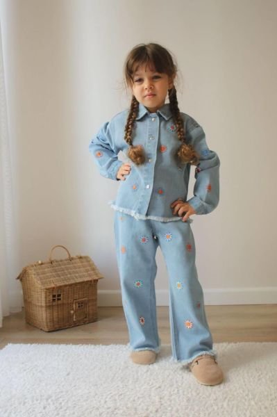 Çiçekli denim takım