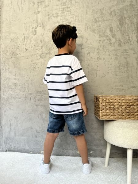 Denim şort çizgili tişört takım