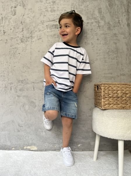 Denim şort çizgili tişört takım