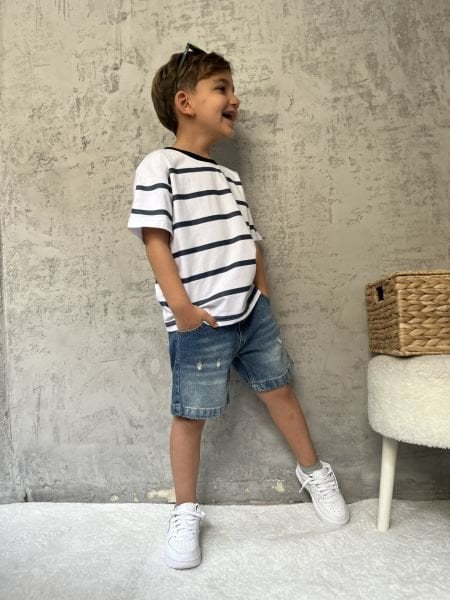 Denim şort çizgili tişört takım