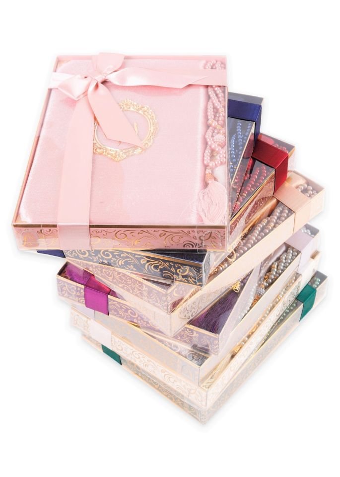 BERRA SERİSİ KUTULU (Pamuk Seccade+ 128 Sayfa Yasin+İnci Tespih ) NO:1