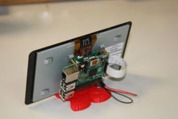 Raspberry Pi Rəsmi Touch Ekran