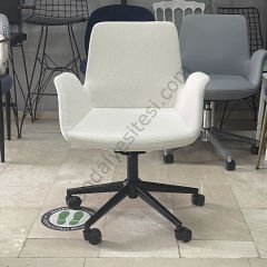 Begüm Siyah Ayaklı Çalışma Koltuğu Krem