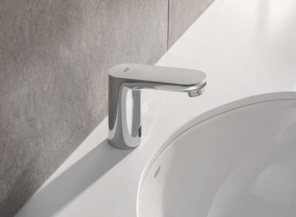 Grohe Eurosmart Cosmopolitan E Fotoselli Lavabo Bataryası, Çift Su Girişli Pilli - 36327001