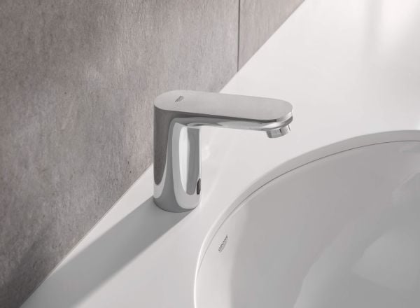 Grohe Eurosmart Cosmopolitan E Fotoselli Lavabo Bataryası, Çift Su Girişli Pilli - 36327001