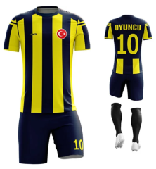 Kişiye özel tasarlanmış futbol forması
