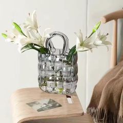 LÜKS ÇANTA MODEL VAZO DEKOR FÜME 22 CM (2 ADET YAPAY GÜL HEDİYELİ)