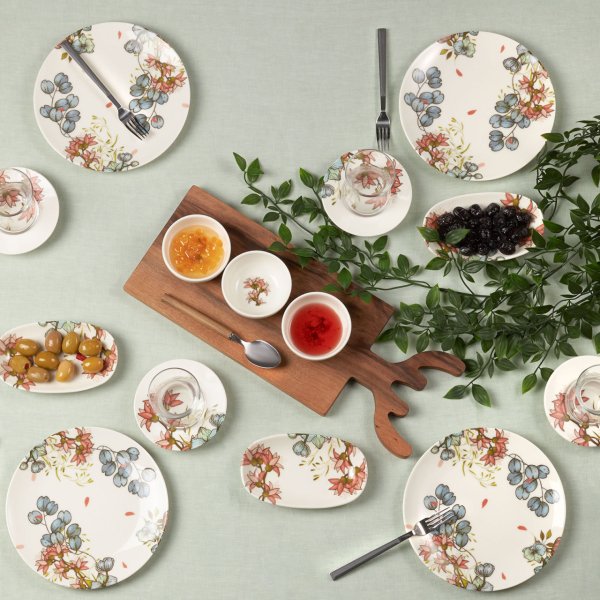 Karaca Peony 18 Parça 4 Kişilik Porselen Kahvaltı/Servis Takımı