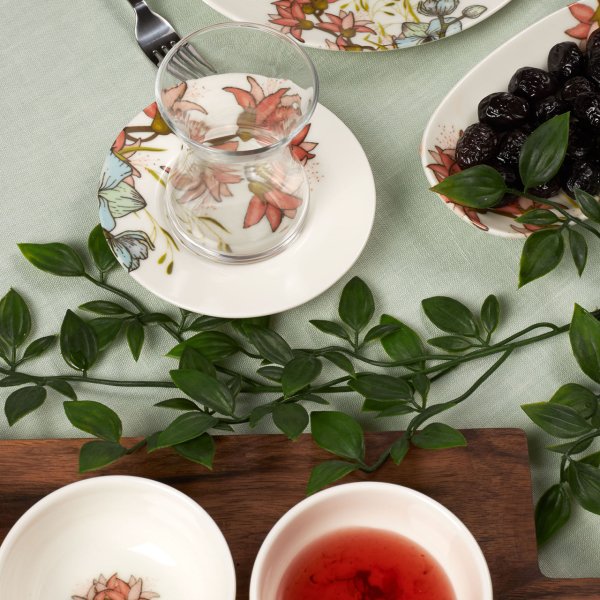 Karaca Peony 18 Parça 4 Kişilik Porselen Kahvaltı/Servis Takımı