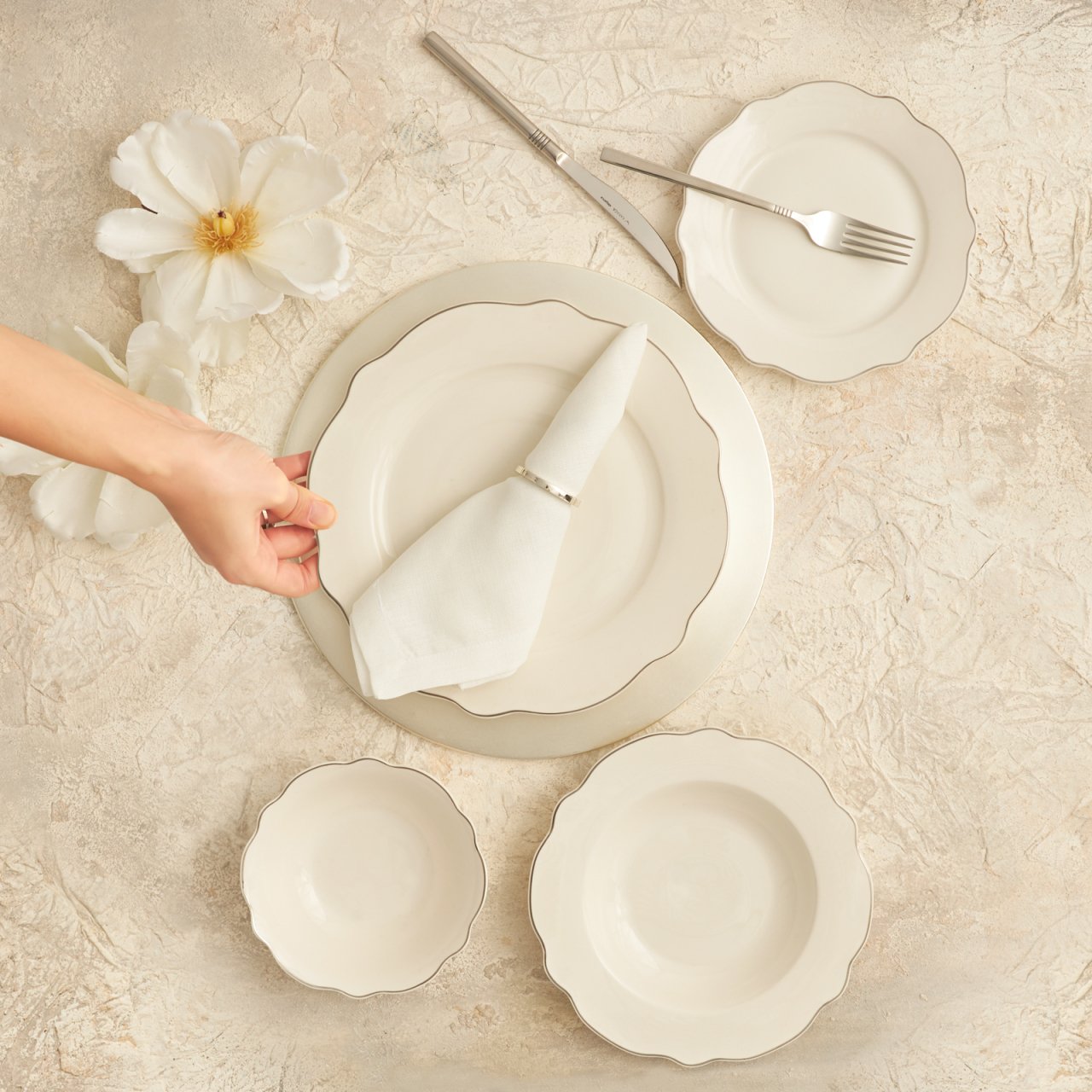 Karaca Almond Platin Line  24 Parça 6 Kişilik Yemek Takımı