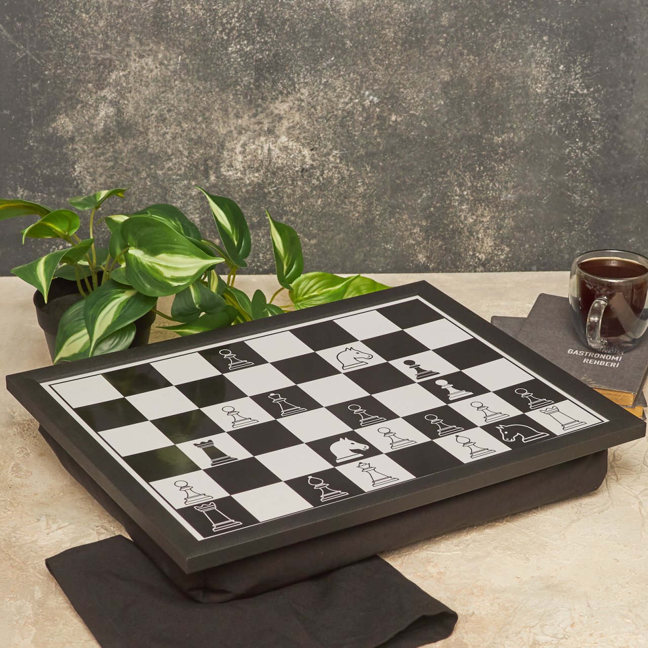Karaca Home Chess Keyif Tepsisi 36x45 cm