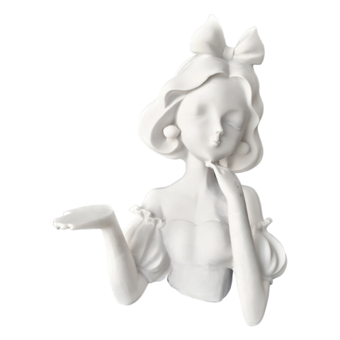 İnci Küpeli Tepsili Kız