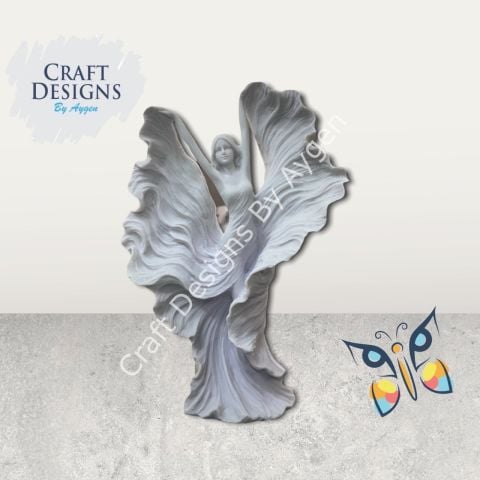 UÇUŞAN ETEKLİ KIZ