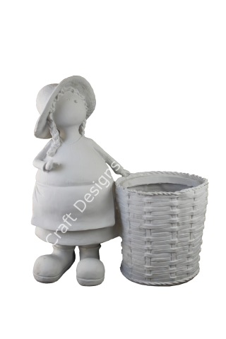 YANI SEPETLİ ÇİFTÇİ KADIN