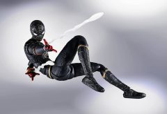 SH Figuarts Spider-Man No Way Home: Black & Gold Suit Aksiyon Figür