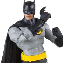 DC Multiverse Batman Knightfall: Batman (Black And Gray Ver.) Aksiyon Figür