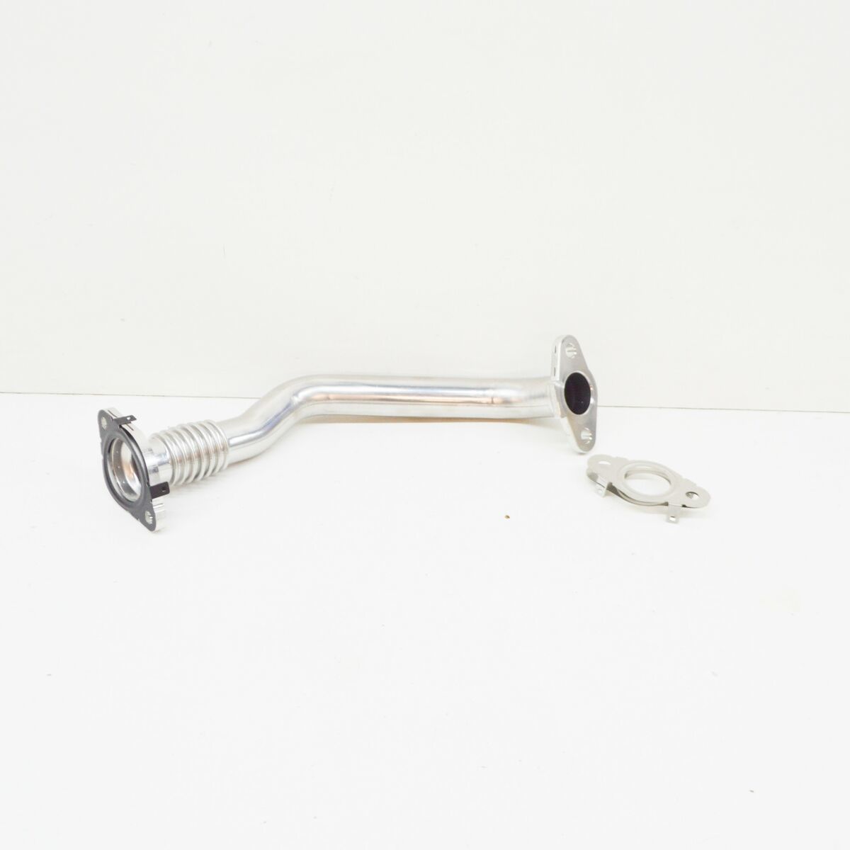 Volvo S60 V60 S80 S90 V40 V90 XC60 XC90 Egr Borusu 32225133
