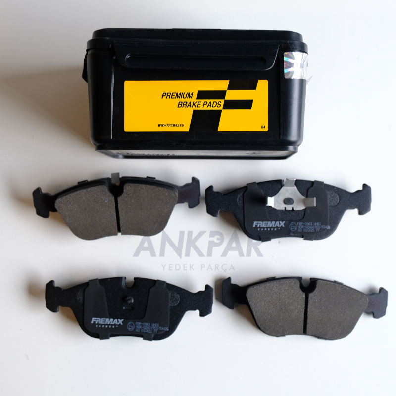 Fremax Volvo 850 C70 S70 V70 XC70 Ön Fren Balatası 30648381